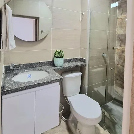 Acogedor Y Detallado Piso 2 Apartment